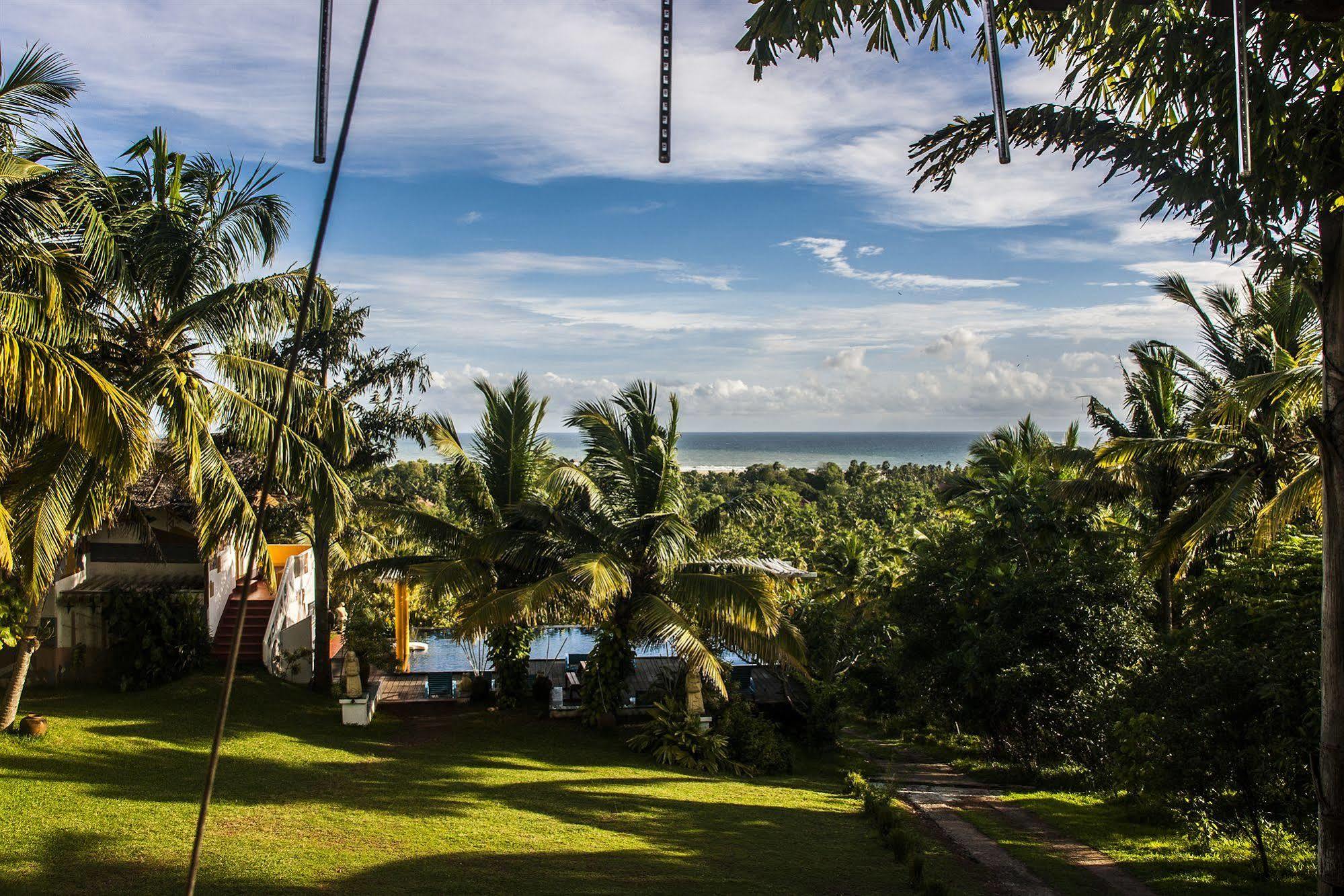 Over The Hill Poovar Exterior photo